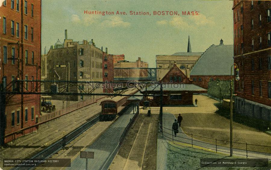 Postcard: Huntington Avenue Station, Boston, Massachusetts
